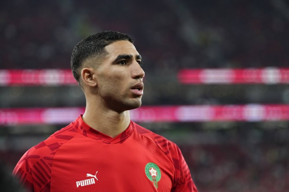 &bdquo;Toți se roagă pentru a obține asta&rdquo;. Visul tatălui lui Hakimi, după ce Marocul a ajuns &icirc;n semifinalele Mondialului din Qatar