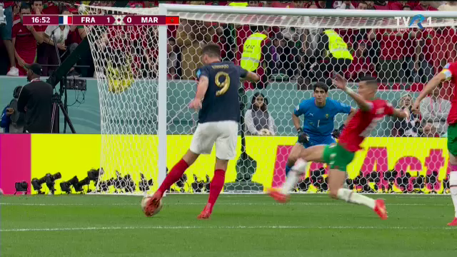 Nicio șansă nu le dă Olivier! Giroud, foarte aproape să speculeze o eroare din defensiva marocanilor_46