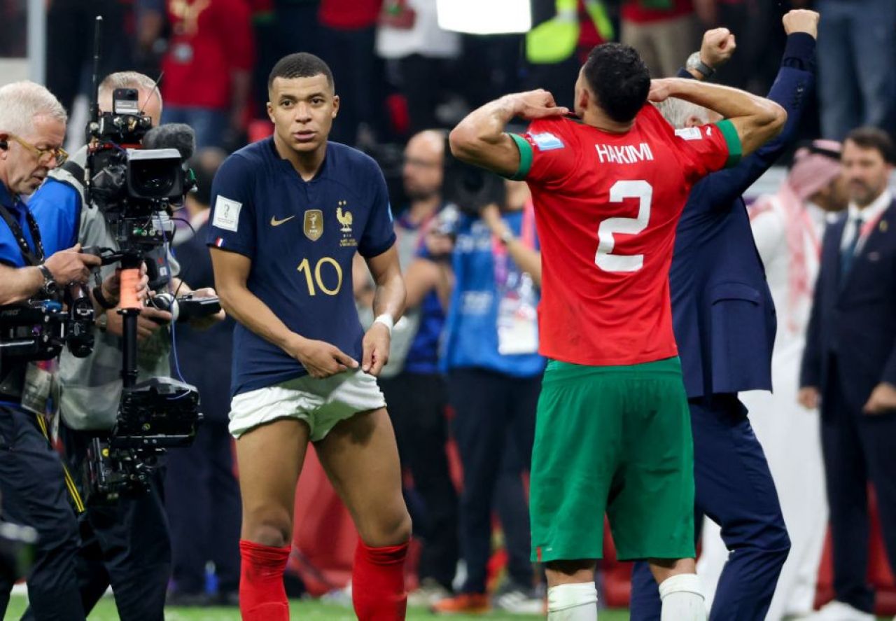 „Ați făcut istorie!” Mesajul emoționant al lui Kylian Mbappe pentru Achraf Hakimi după ce Franța a trecut de Maroc _10