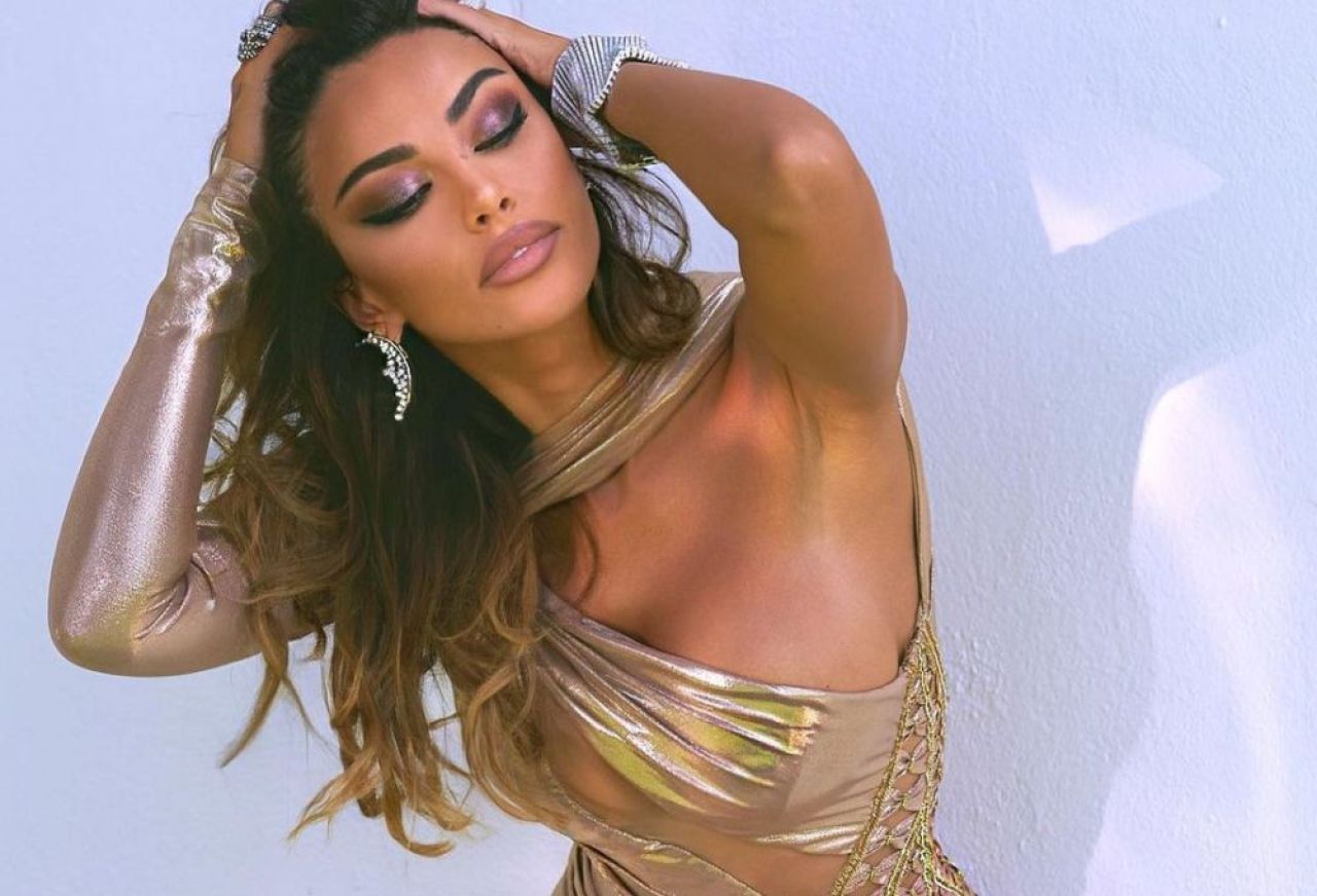 Mădălina Ghenea a fost jefuită pe aeroport! Hoții știu programul actriței din România și au lăsat-o fără bijuterii valoroase _1
