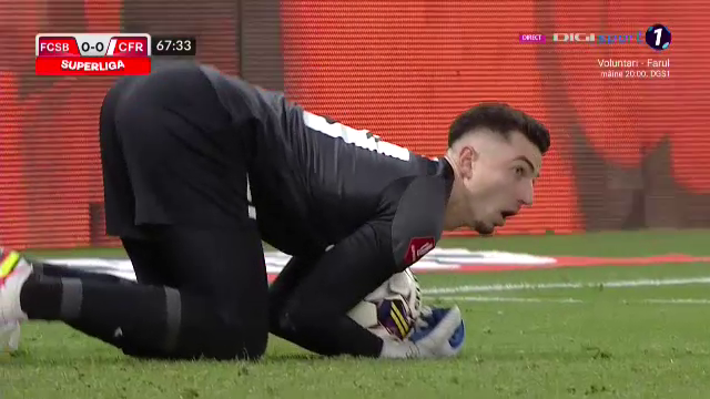 Andrei Vlad, intervenție spectaculoasă în FCSB - CFR Cluj! Cum și-a ”salvat” echipa de la un gol ca și făcut_10