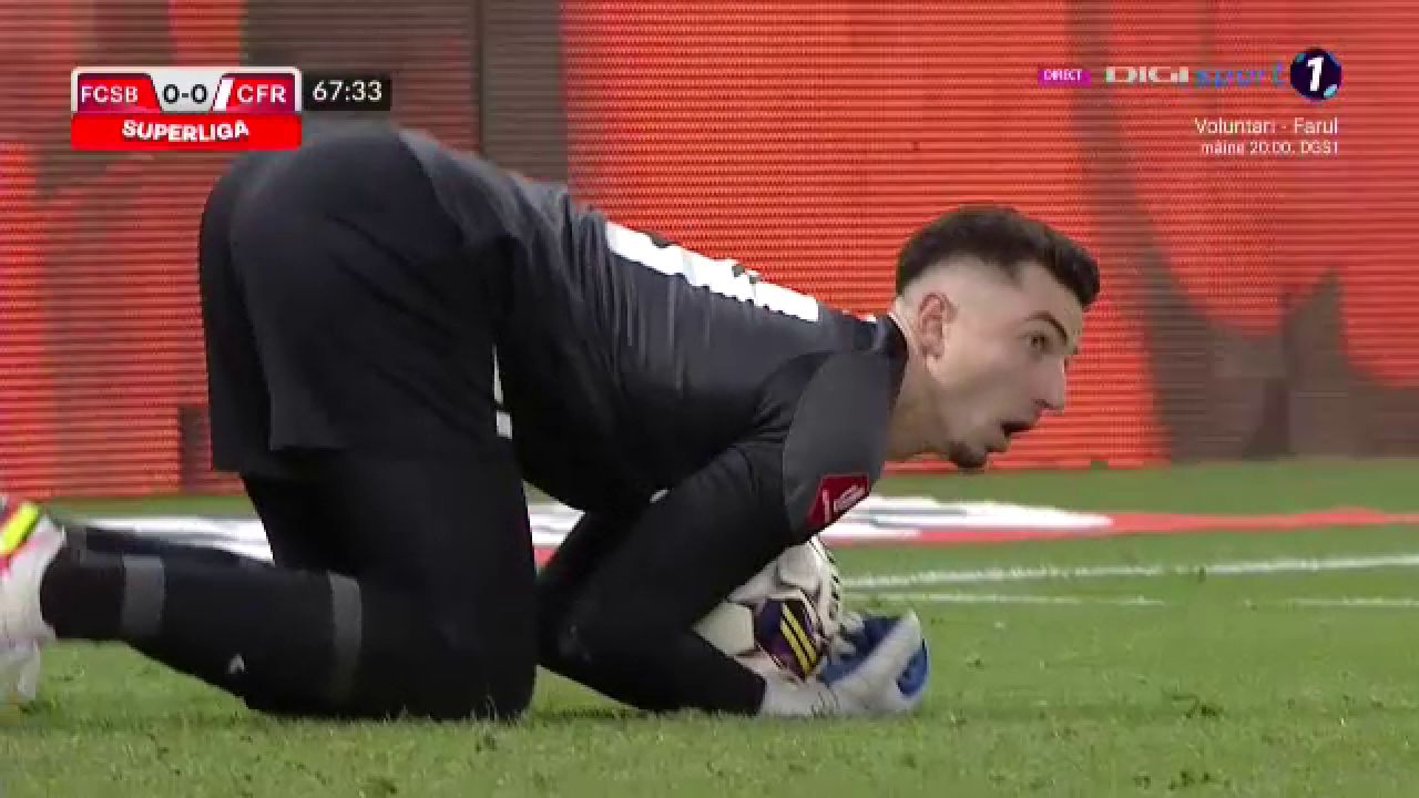 Andrei Vlad, intervenție spectaculoasă în FCSB - CFR Cluj! Cum și-a ”salvat” echipa de la un gol ca și făcut_10