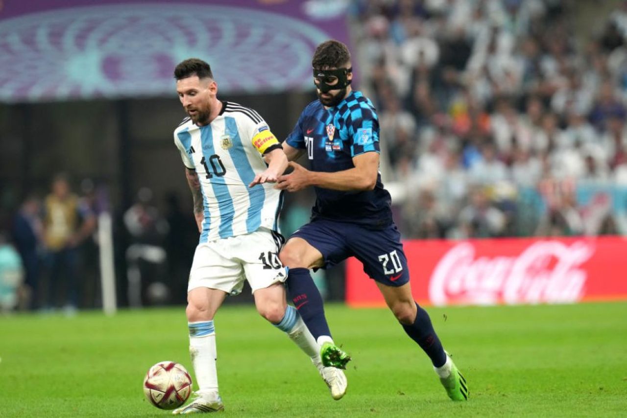 Josko Gvardiol, jucătorul pe care Leo Messi l-a 'umilit' în semifinala cu Croația, a vorbit după faza care a făcut înconjurul lumii! Ce a spus despre argentinian _1