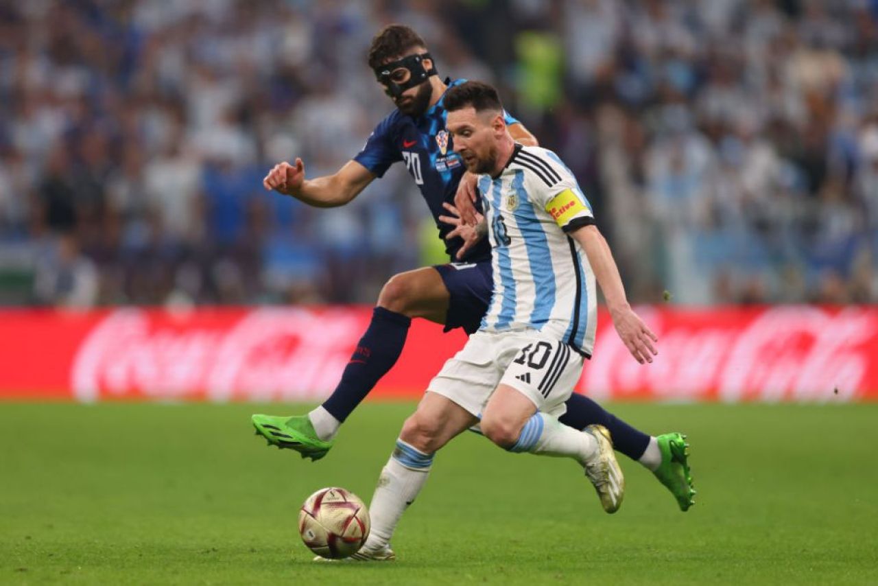 Josko Gvardiol, jucătorul pe care Leo Messi l-a 'umilit' în semifinala cu Croația, a vorbit după faza care a făcut înconjurul lumii! Ce a spus despre argentinian _3