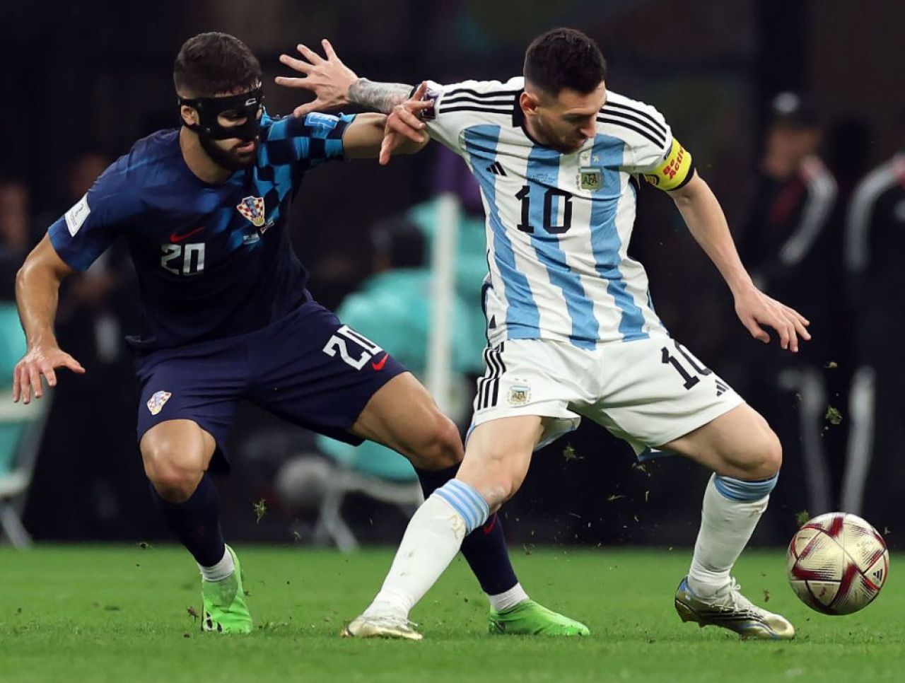 Josko Gvardiol, jucătorul pe care Leo Messi l-a 'umilit' în semifinala cu Croația, a vorbit după faza care a făcut înconjurul lumii! Ce a spus despre argentinian _12