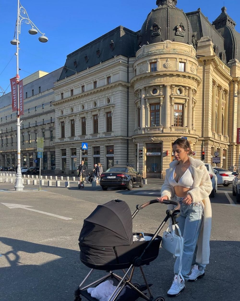 Soția lui Florinel Coman, apariție de senzație pe Instagram alături de fiica șeptarului de la FCSB!_10