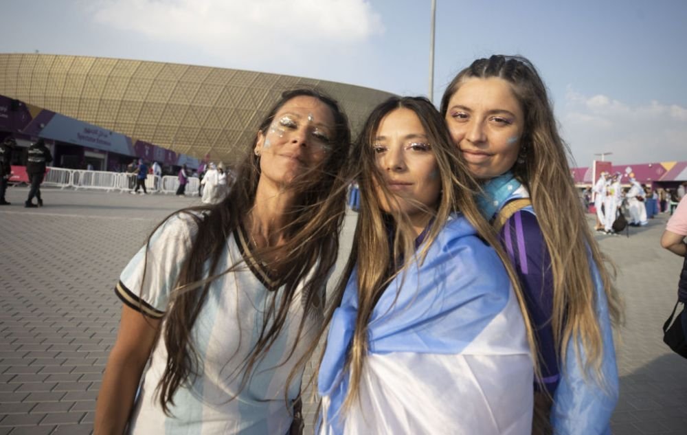Argentiniencele au făcut show &icirc;n tribune, &icirc;nainte de finala Cupei Mondiale cu Franța