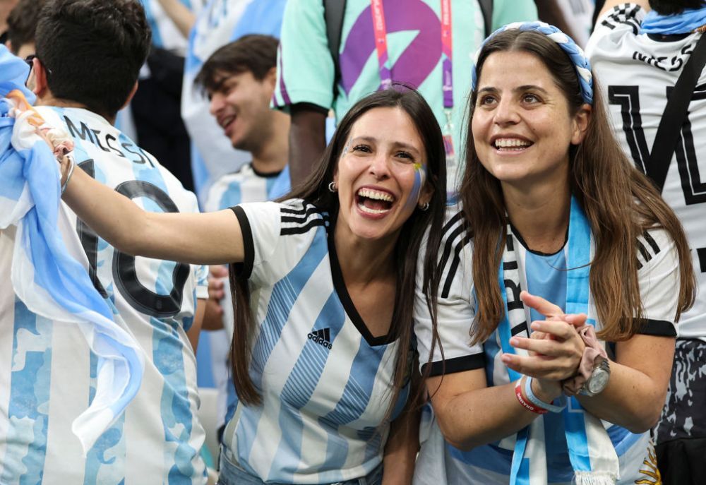 Argentiniencele au făcut show în tribune, înainte de finala Cupei Mondiale cu Franța_7