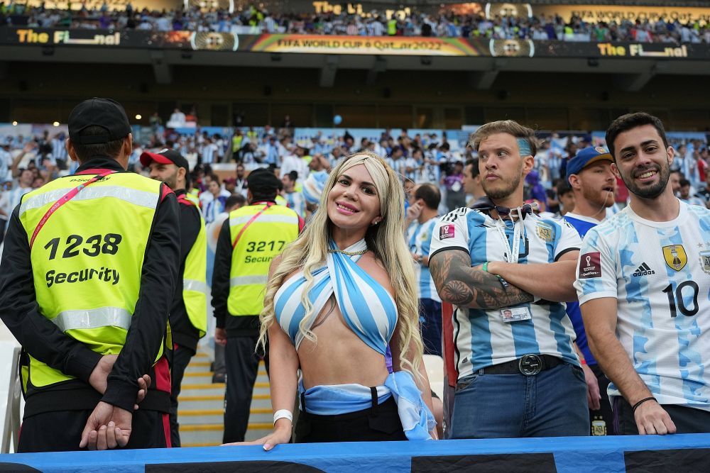 Argentiniencele au făcut show în tribune, înainte de finala Cupei Mondiale cu Franța_17