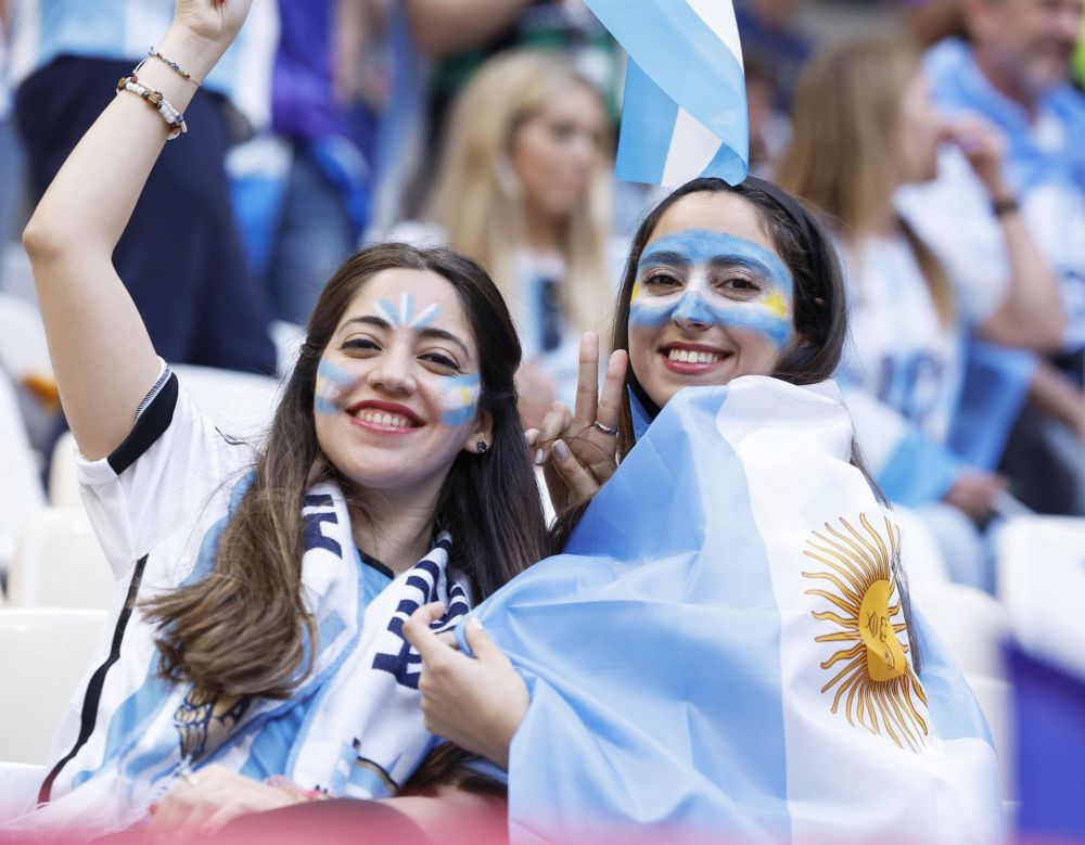 Argentiniencele au făcut show în tribune, înainte de finala Cupei Mondiale cu Franța_21