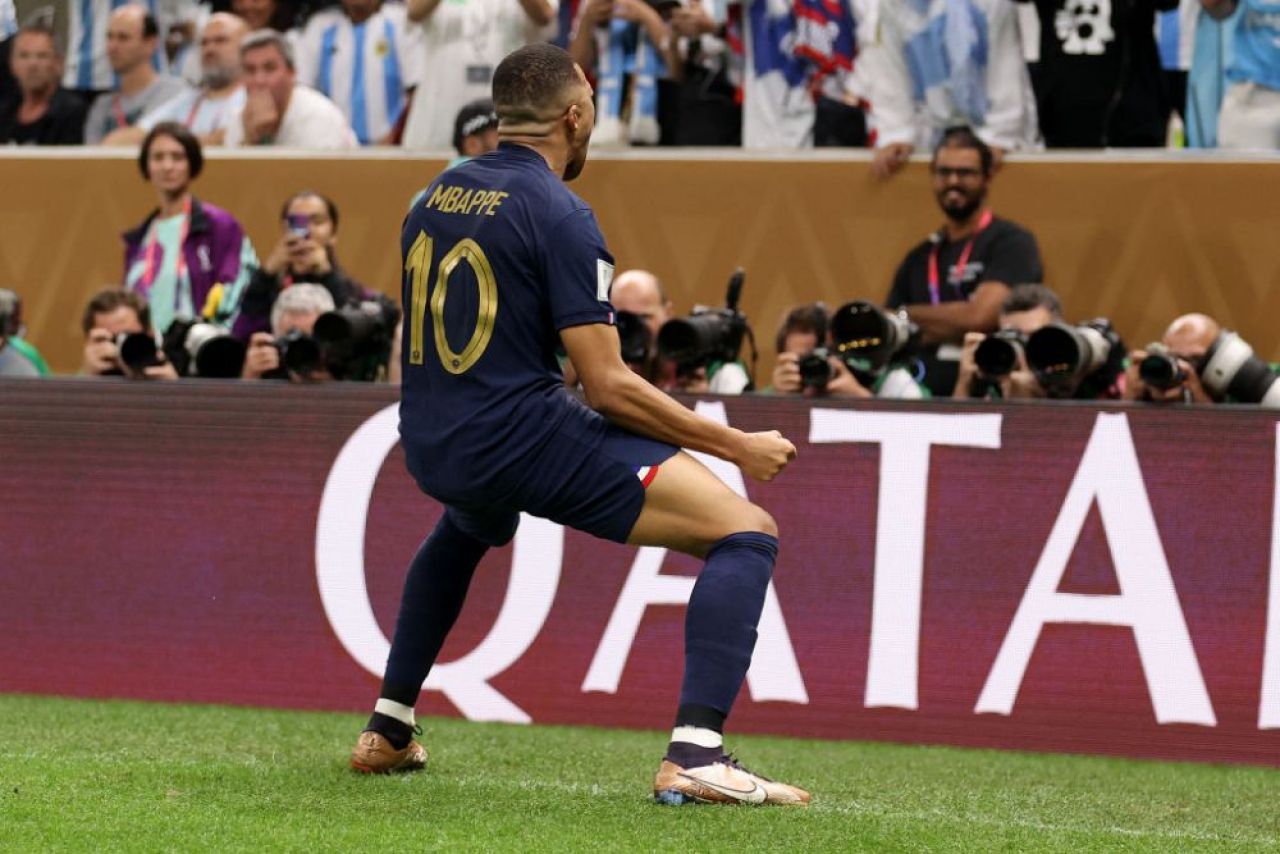 Nu a avut nevoie decât de 95 de secunde pentru a scrie istorie la Campionatul Mondial _5