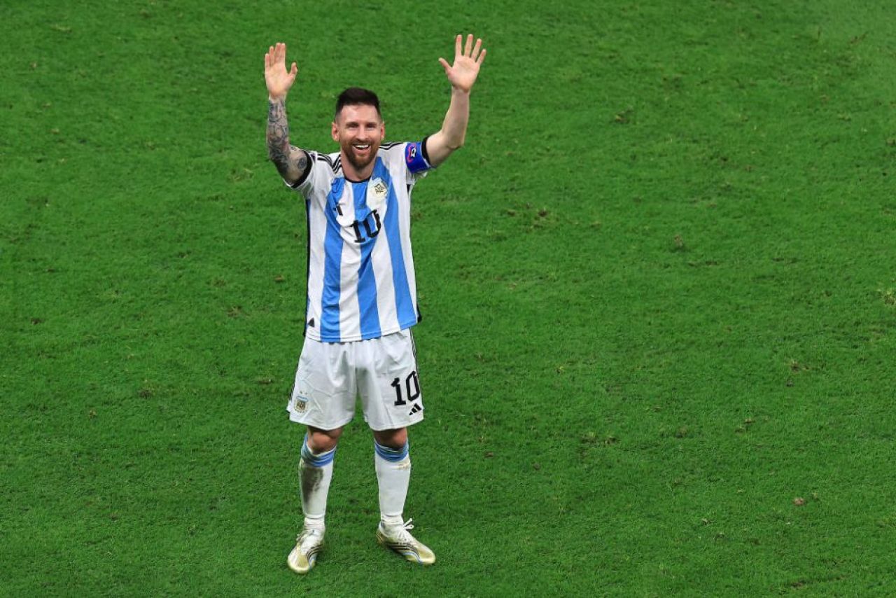 Imaginile bucuriei! Cum a reacționat Lionel Messi imediat după penalty-ul decisiv transformat de Gonzalo Montiel în finala mondială_10