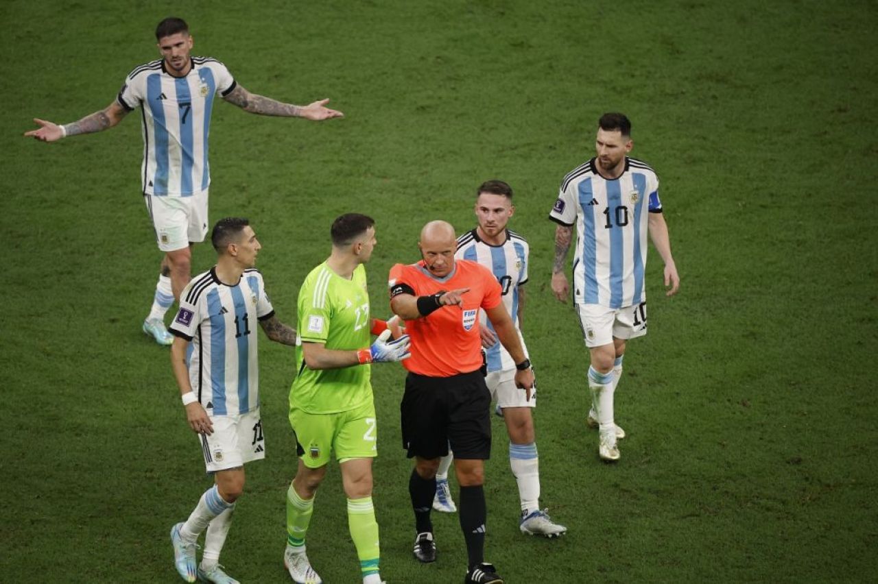 L'Equipe îl face praf pe arbitrul Marciniak după finala Argentina - Franța: