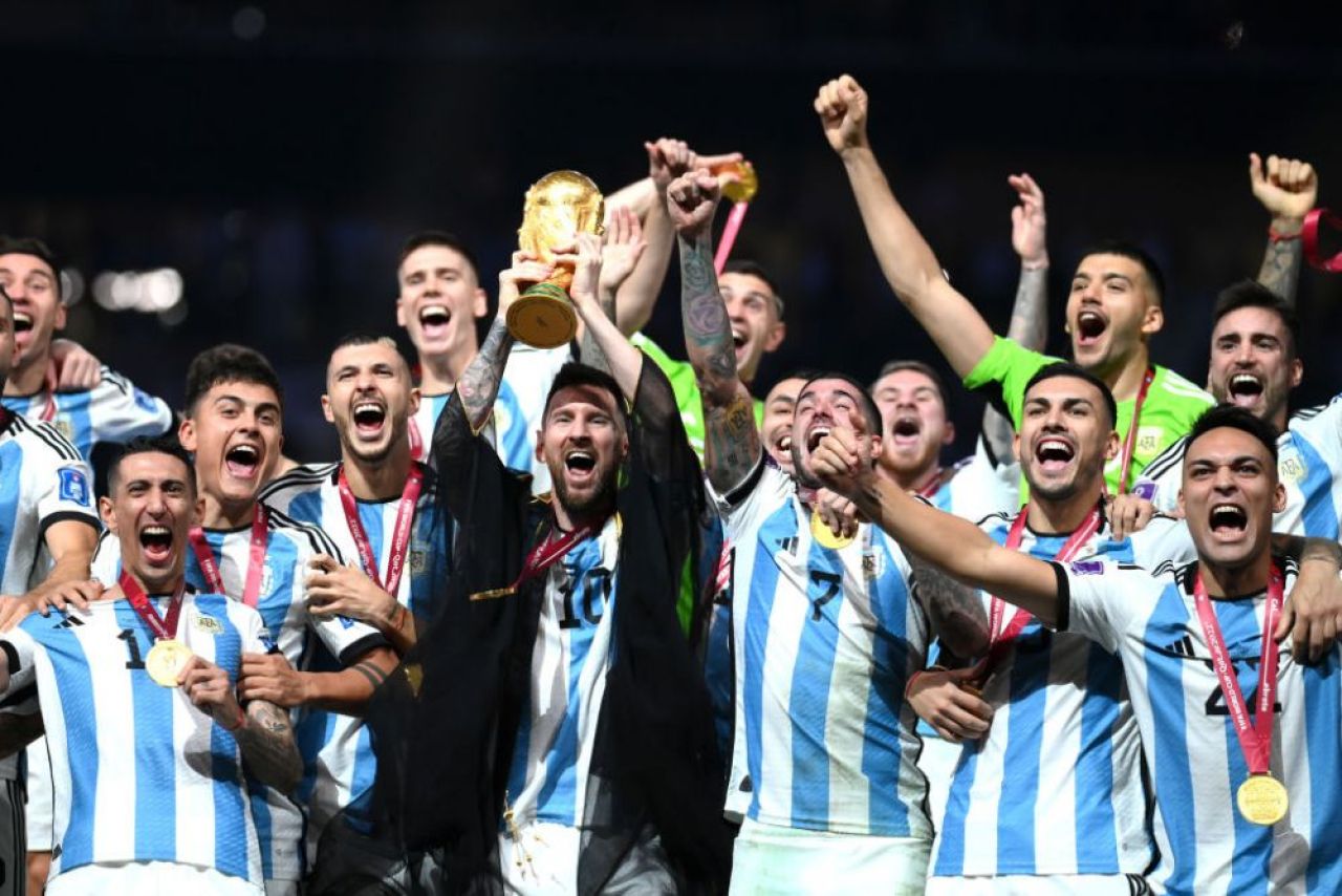 Qatarul, apărat după gestul controversat cu Leo Messi: