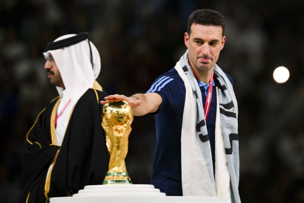 Lionel Scaloni, al doilea cel mai tânăr selecționer campion mondial! Este întrecut doar de ”romanticul” Cesar Luis Menotti_14