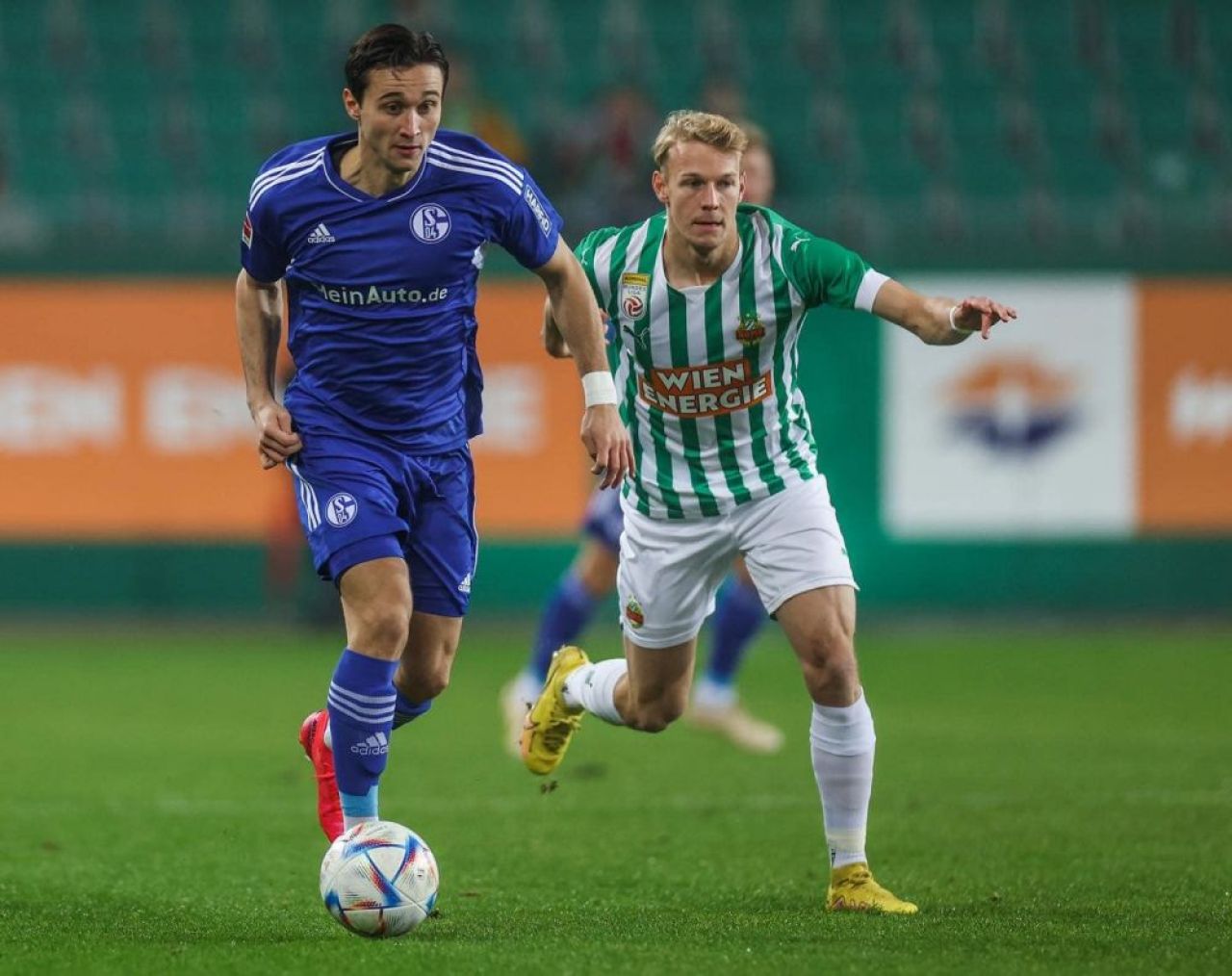 Românul Andi Ivan a debutat la prima echipă a lui Schalke 04: ”Mă bucur de fiecare secundă pe care o joc aici!”_27