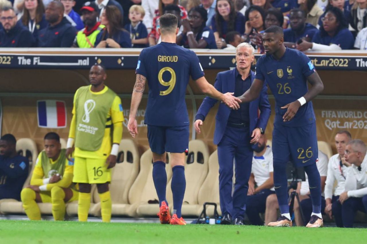 Motivul pentru care Olivier Giroud și Ousmane Dembele au fost schimbați în minutul 41 în finala Campionatului Mondial _2