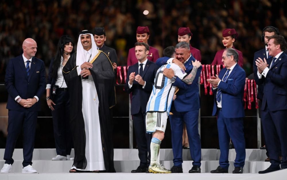 România a fost reprezentată la Campionatul Mondial din Qatar! Frumoasa brunetă care a împărțit scena cu Lionel Messi _42