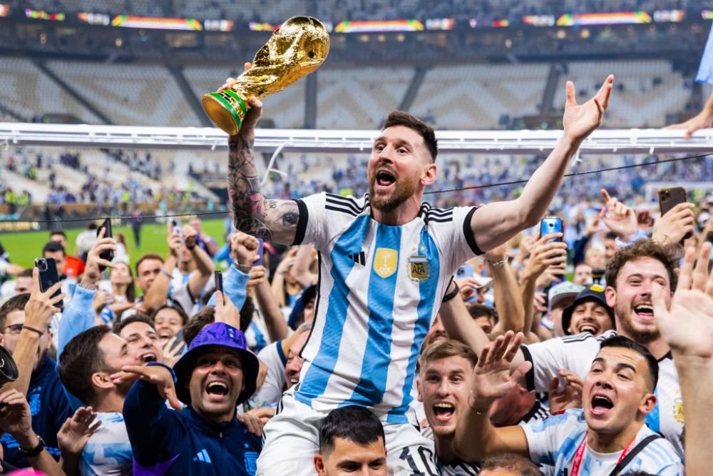 Apariția neașteptată de la petrecerea Argentinei a stârnit controverse: ”Mi-ar plăcea să aud explicația FIFA”_12