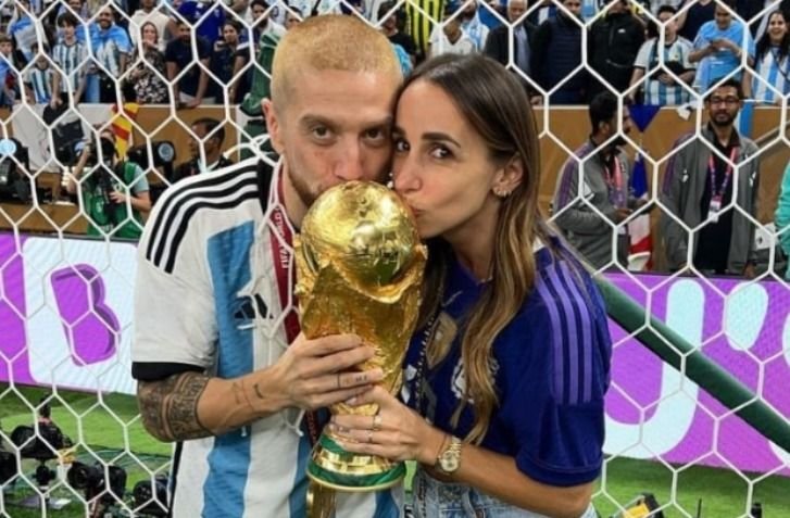„Dacă a fost lângă tine când nu aveai nimic, merită să fie și când ai totul!” Campionul mondial și povestea de dragoste care a înnebunit Argentina_2