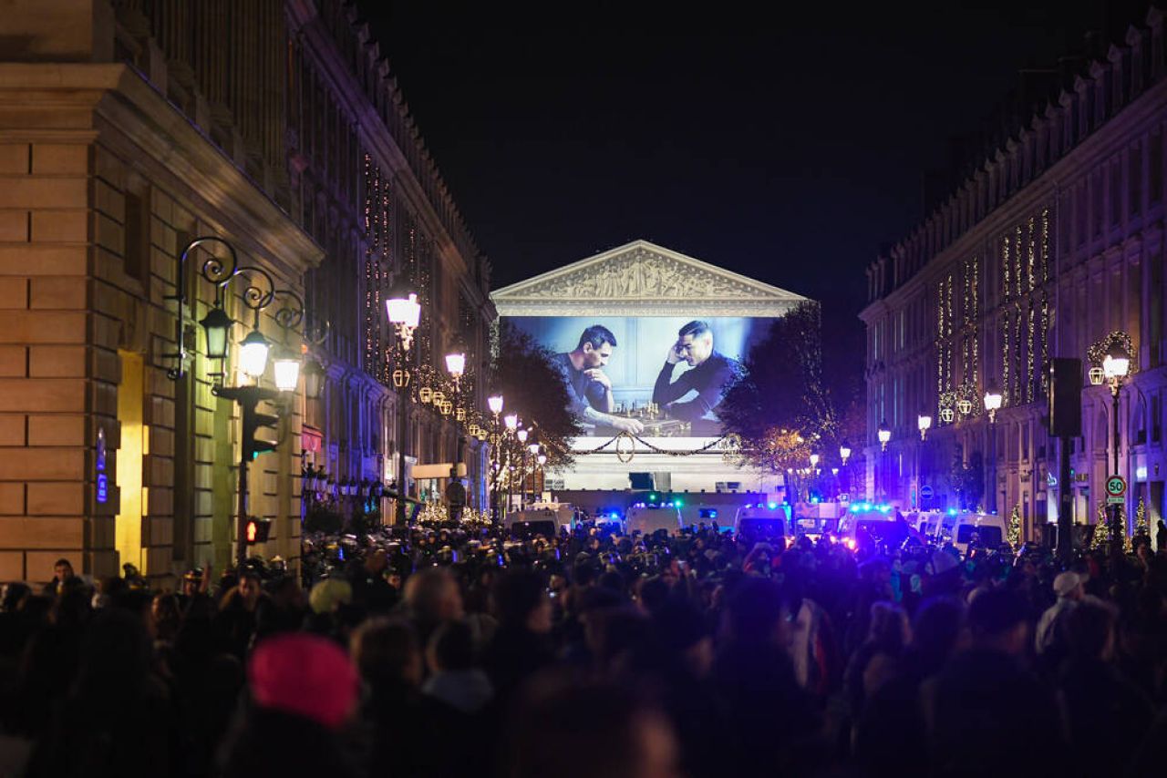 Eroi! Imagini senzaționale surprinse cu fotbaliștii francezi, aclamați de zeci de mii de fani_1