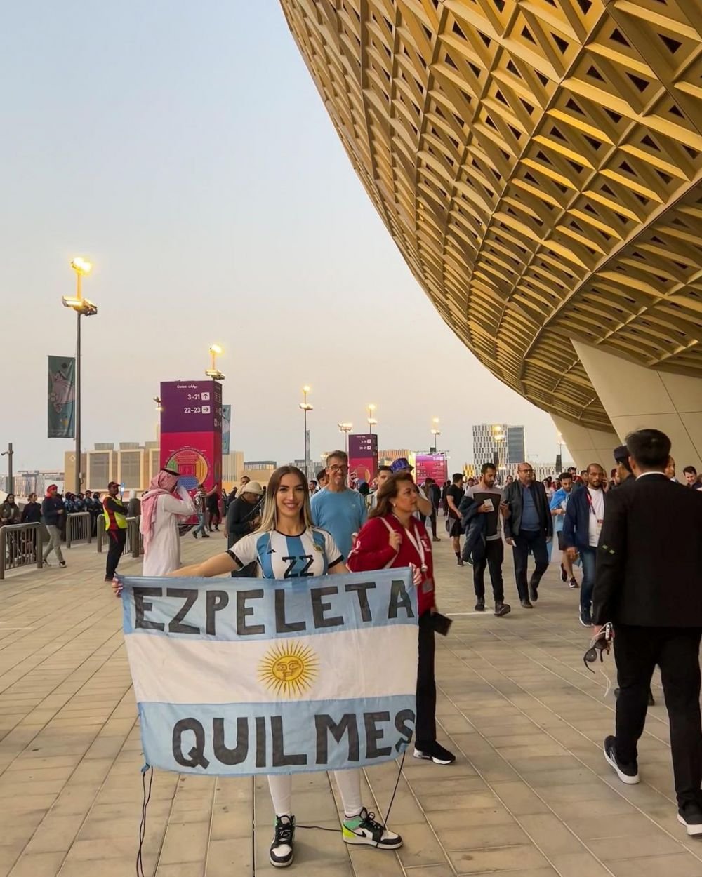 Ce s-a întâmplat cu cele două tinere care s-au dezbrăcat la finala Cupei Mondiale. Anunțul făcut de susținătoarele Argentinei_35