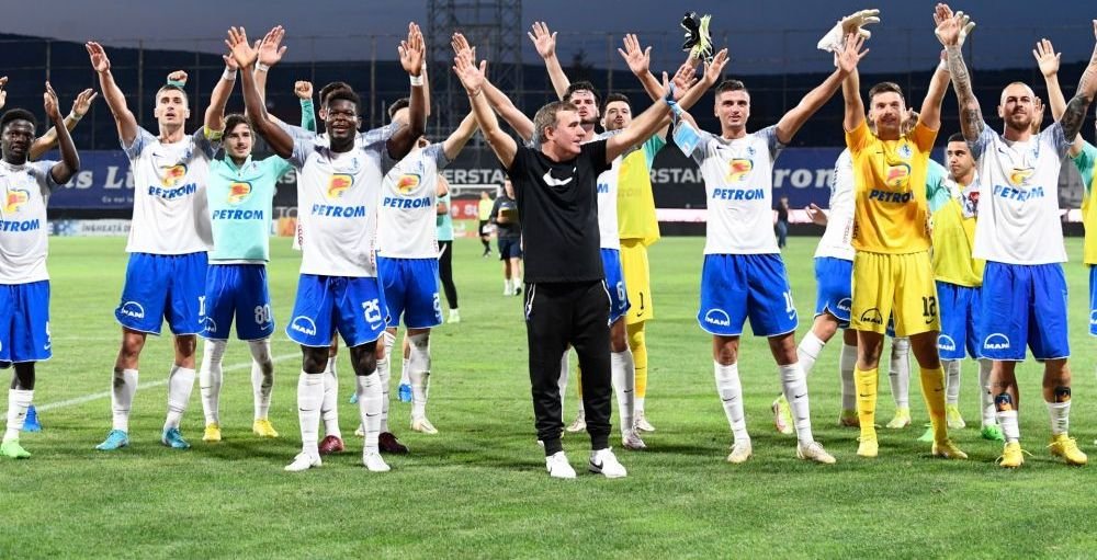 Farul lui Gică Hagi, pe site-ul oficial: &rdquo;fantastic&rdquo;, &rdquo;parcurs formidabil al echipei noastre&rdquo; + toate superlativele