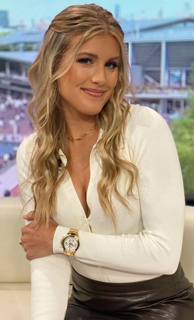 Cea mai sexy reclamă? :) Eugenie Bouchard și-a lansat propriul tricou: ce a inscripționat pe spate_26