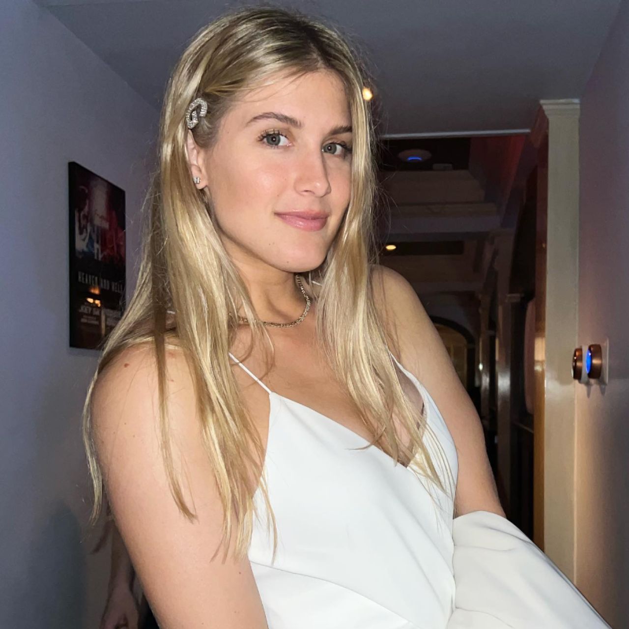 Cea mai sexy reclamă? :) Eugenie Bouchard și-a lansat propriul tricou: ce a inscripționat pe spate_32