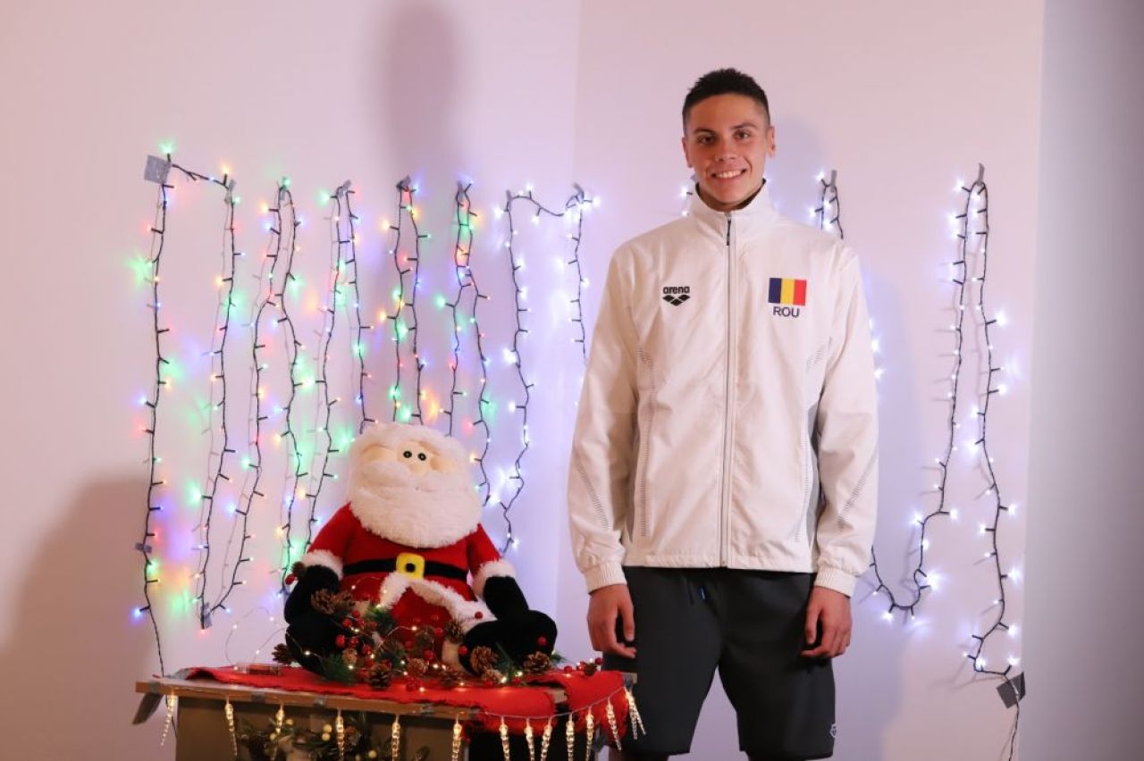 Senzaționalul David Popovici, pe drumul amintirilor! Cadoul inedit primit de la Moș Crăciun pe care încă îl are: „Două cozi de mătură!”_2