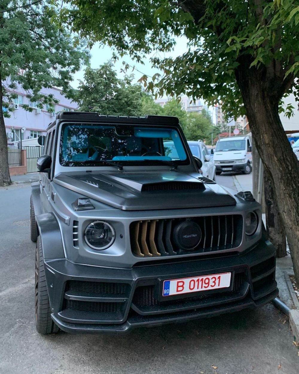 Like father, like son! Fiul lui Mirel Rădoi și-a tunat bolidul de 500.000 de euro! Cum arată „sufrageria” pe roți _2
