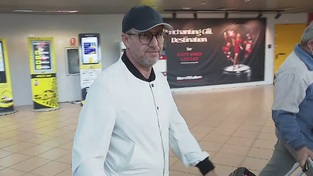Scump la vorbă! Reacția lui Laurențiu Reghecampf la revenirea în țară. Cum a răspuns antrenorul solicitărilor jurnaliștilor_4