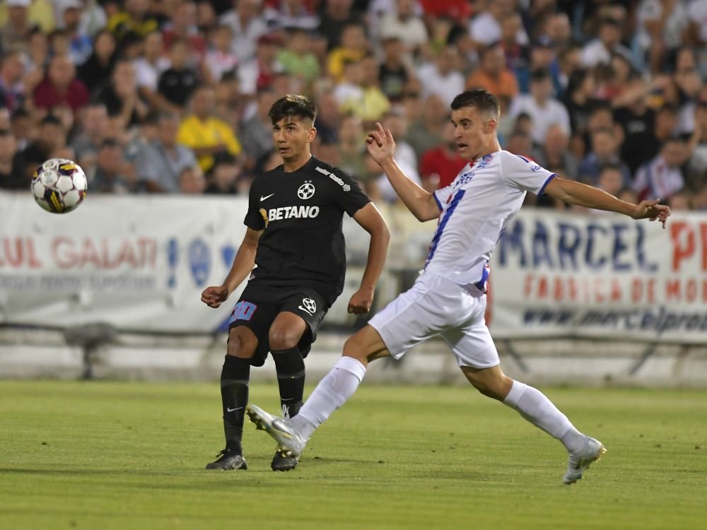 A plecat de la FCSB 