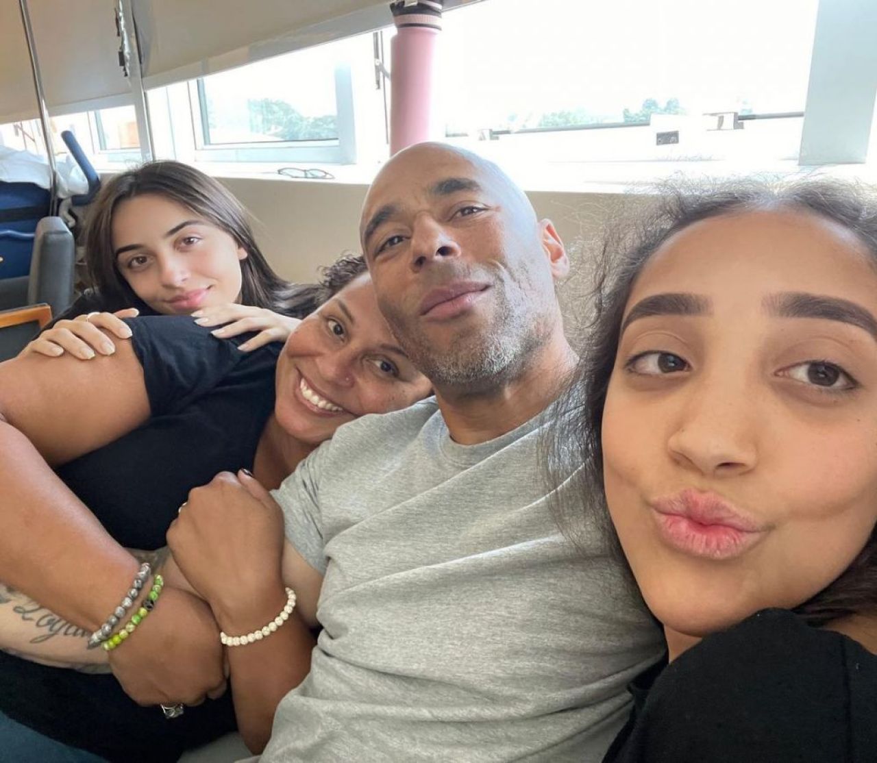 Familia lui Pele s-a strâns la spitalul în care este internat brazilianul: