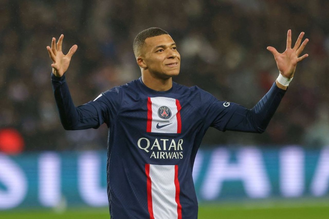 Premieră pentru Mbappe! Cum a fost primit de fanii lui PSG după finala pierdută de Franța la Mondial_5