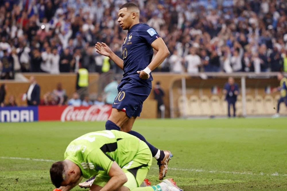 A venit replica lui Kylian Mbappe pentru Emiliano Martinez, după ce a fost ironizat constant la Cupa Mondială_3