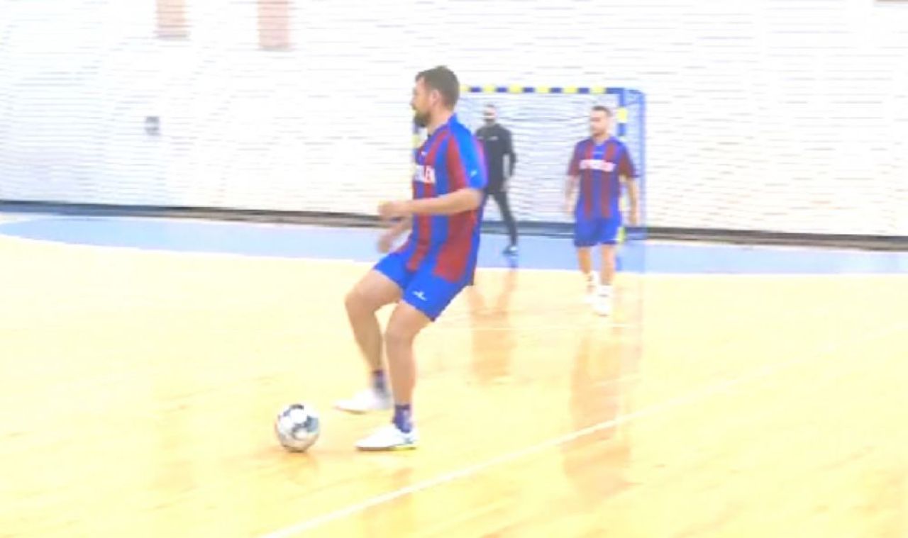 Tamaș, dorit înapoi în Superligă. Un fost internațional îl critică: „S-a îngrășat!” Cum arată acum fundașul_1