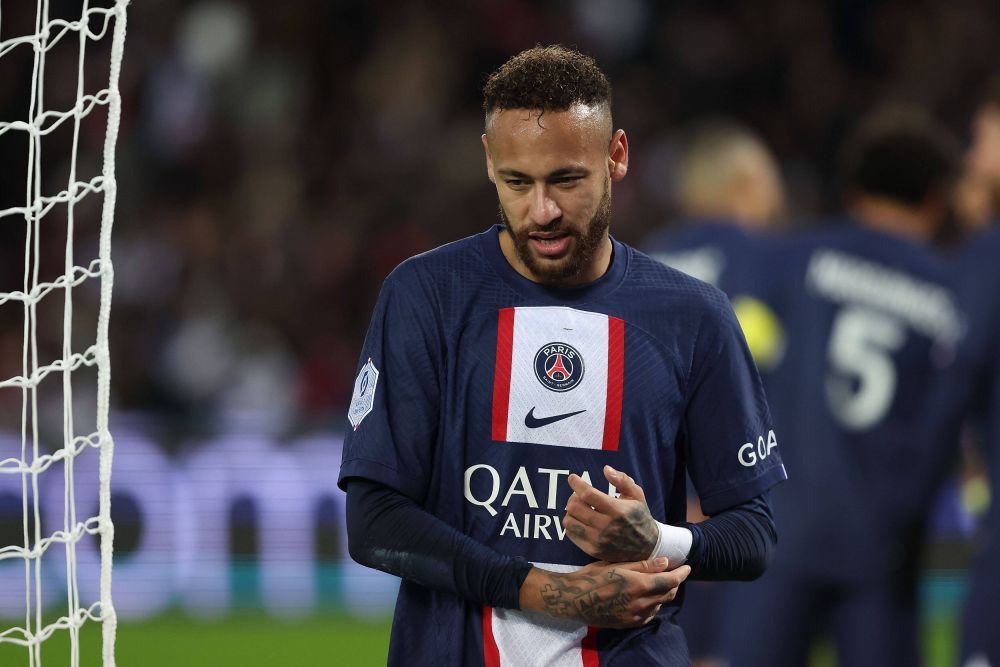 Antrenorul lui PSG atacă arbitrajul după ce Neymar a fost eliminat pentru simulare: