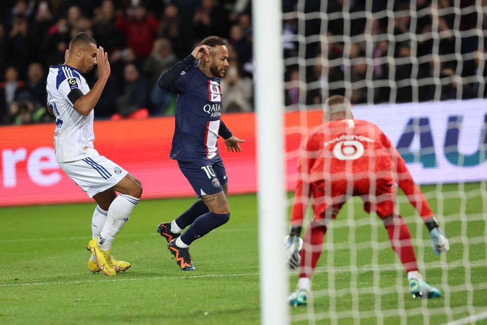 Antrenorul lui PSG atacă arbitrajul după ce Neymar a fost eliminat pentru simulare: 