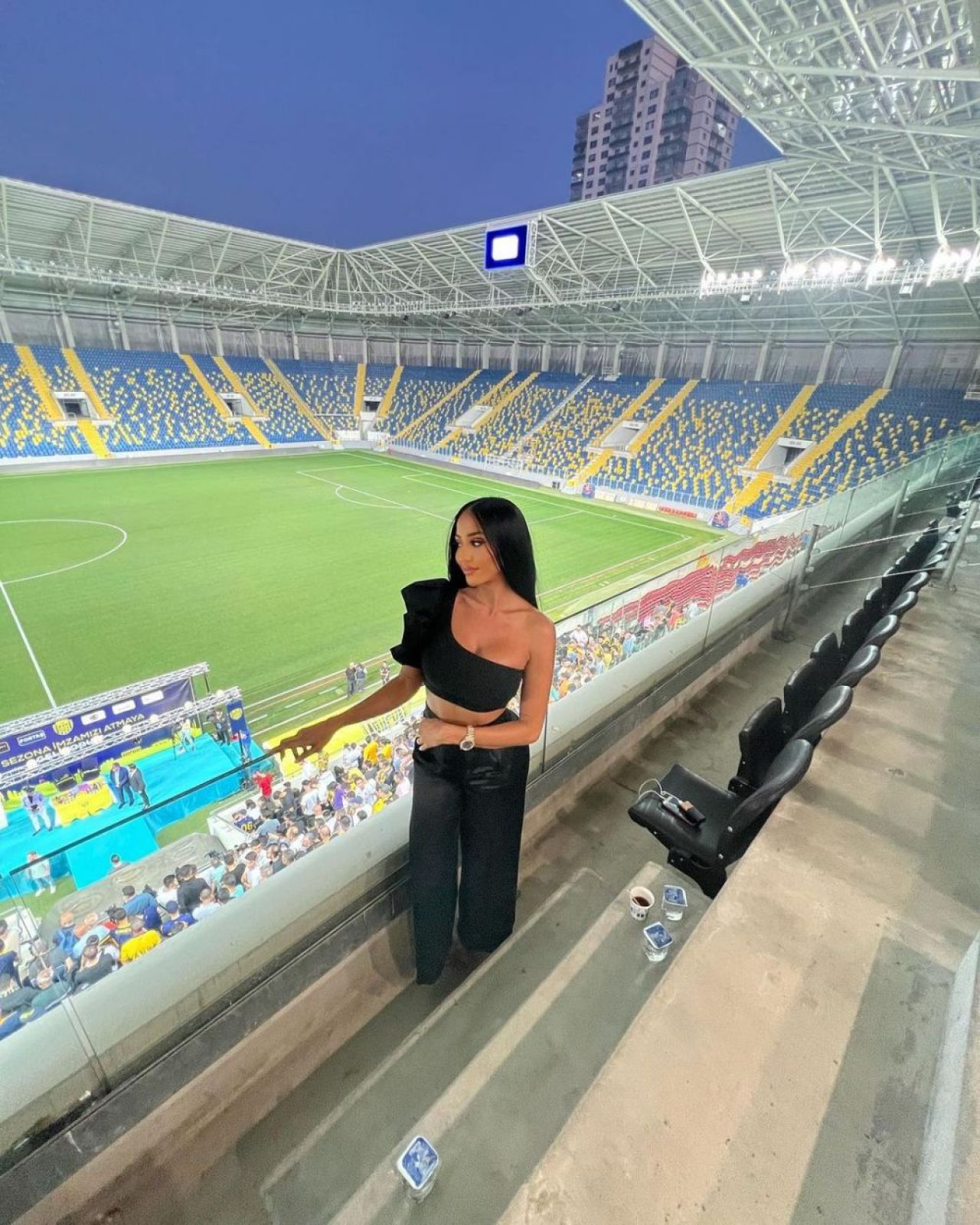 Un fost jucător de la Real Madrid și PSG va deveni tată pentru a șasea oară! S-a ”războit” cu actuala sa soție_17