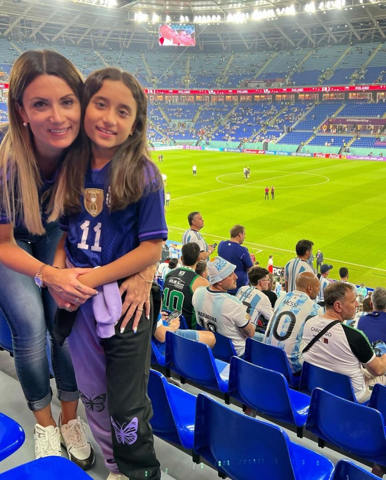 „Te poate învăța cum să înscrii în finale!” Replică devastatoare a soției campionului mondial pentru Adil Rami după criticile francezului _2