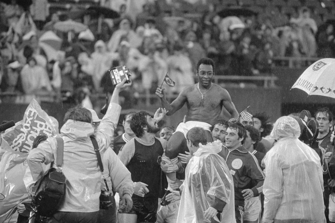 Cum a ajuns Edson Arantes do Nascimento să fie numit Pele. Povestea interesantă din spatele poreclei legendei braziliene_6