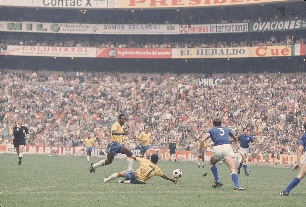 Și la marketing a fost primul! Pele a primit 1 milion de dolari să întârzie un meci de la Cupa Mondială _9