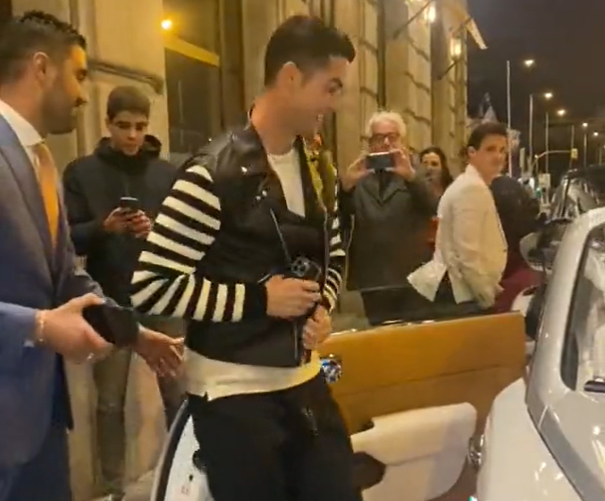 Cristiano Ronaldo și-a scos, în premieră, bolidul de 350.000 de euro la plimbare! Unde au apărut el și Georgina cu cadoul primit de la iubită _4