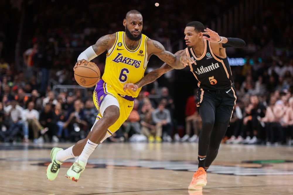 LeBron James a făcut show de ziua lui! 