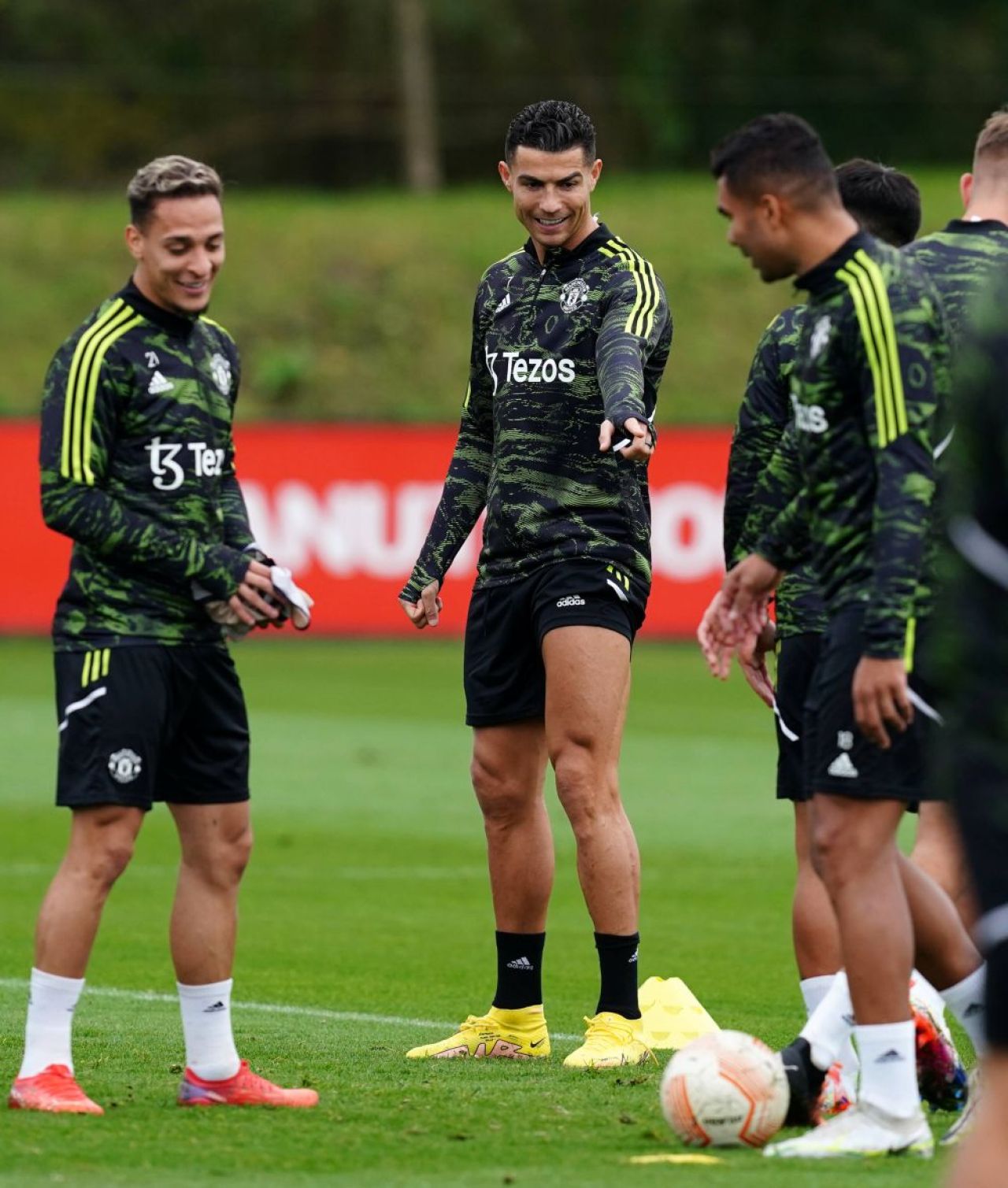 Cristiano Ronaldo l-a căutat la hotel ca să-i ceară tricoul. Mărturisirea unui fost fotbalist francez_6