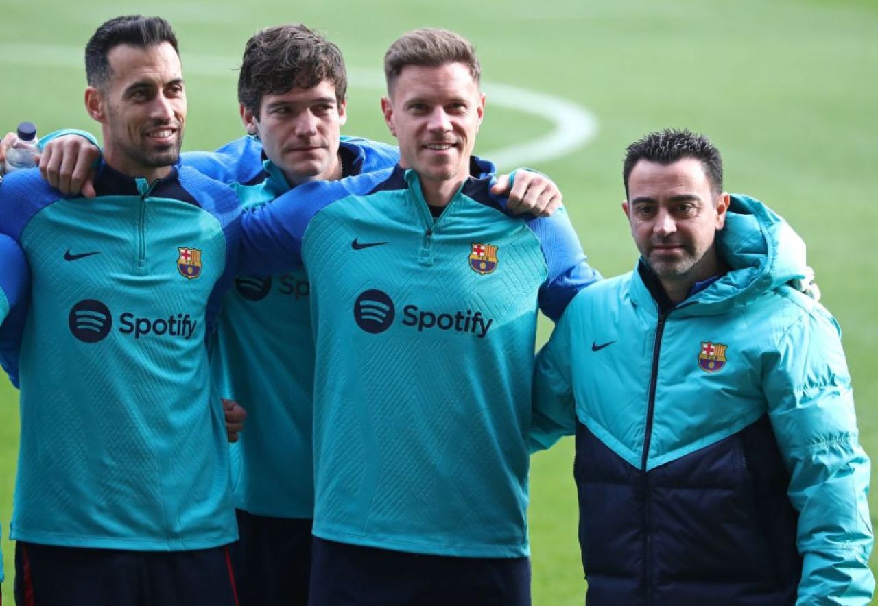 Show la antrenamentul cu public al catalanilor, cu peste 15.000 de oameni pe Camp Nou. Moment de magie cu Pedri și Lewandowski_3