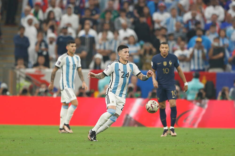 Povestea lui Enzo Fernandez, campionul mondial obligat de părinți să joace fotbal. Benfica e aproape să încaseze 120 de milioane pentru el_18