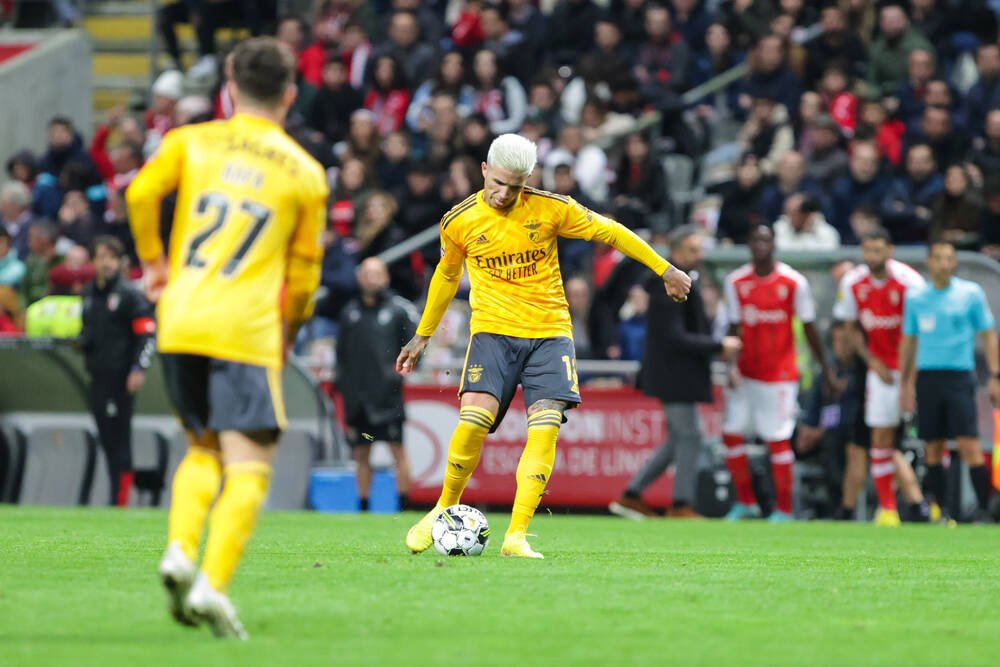 Povestea lui Enzo Fernandez, campionul mondial obligat de părinți să joace fotbal. Benfica e aproape să încaseze 120 de milioane pentru el_37