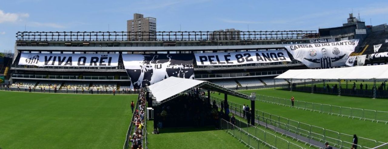 Marele Pele a fost condus pe ultimul drum! Legenda Braziliei a fost înmormântată! Imagini impresionante_1